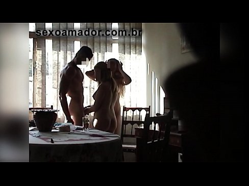 ❤️ Sex Frënn invitéieren e risege Mann an en Dräier mat him ❤️❌ Fuckvideo op lb.sex-porntube.ru